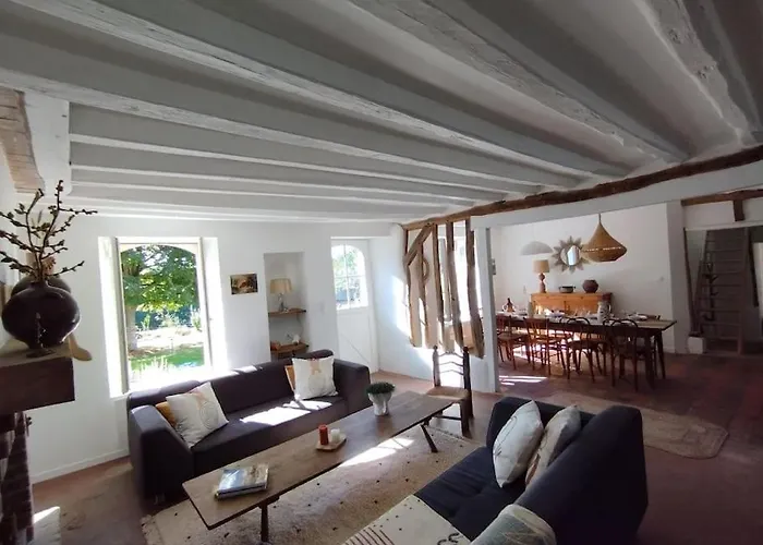 Le De Montplaisir Vibraye